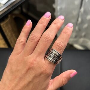 Elegant Silver Band Ring